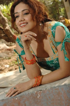 Sriya Narayan